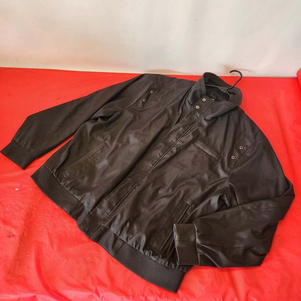 Calvin Klein Men's Water-Resistant Lightweight Bomber Jacket